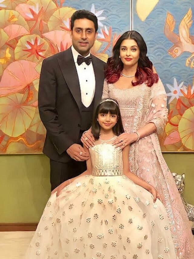 Aishwarya Rai with Her Sweet Family Husband Abhishek Bachchan and Daughter Aaradhya